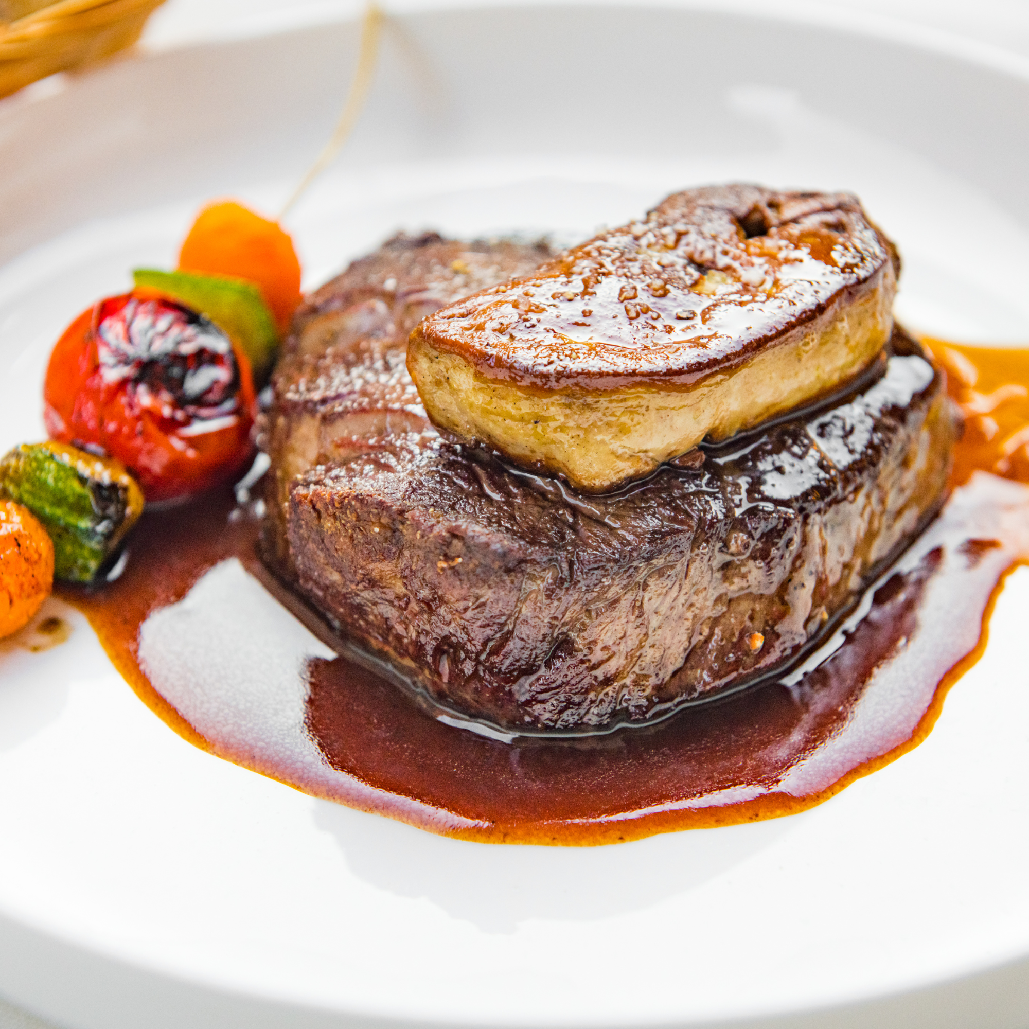 Filet de bœuf à l'huile vierge d'amande parfumés à l'huile vierge de pignon de pin